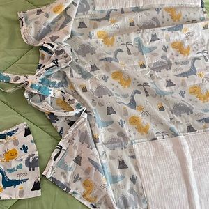 Maddie Moo nursing cover